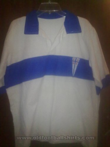 Club Deportivo Universidad Catolica Home football shirt 1968 - 1969
