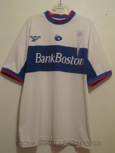 Club Deportivo Universidad Catolica Home football shirt 2001