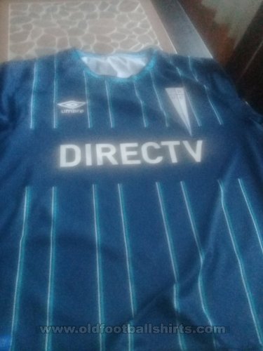 Club Deportivo Universidad Catolica Away football shirt 2015