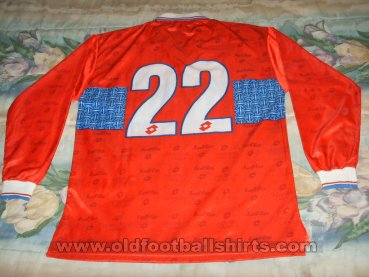 Club Deportivo Universidad Catolica Away football shirt 1996