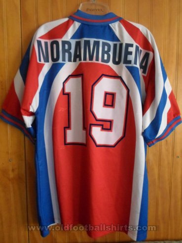 Club Deportivo Universidad Catolica Away football shirt 2000