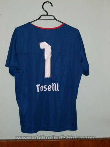 Club Deportivo Universidad Catolica Goalkeeper football shirt 2012