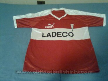 Club Deportivo Universidad Catolica Away football shirt 1991