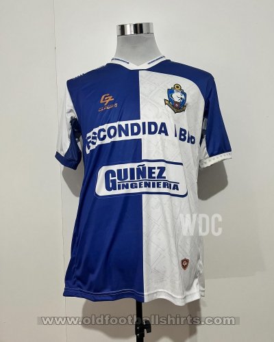 Deportes Antofagasta Home football shirt (unknown year)