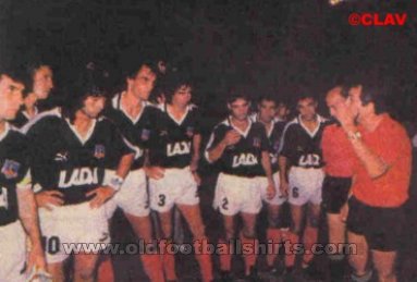 Colo-Colo Away football shirt 1990