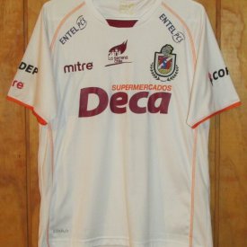Deportes La Serena Away football shirt 2009 sponsored by Supermercados Deca