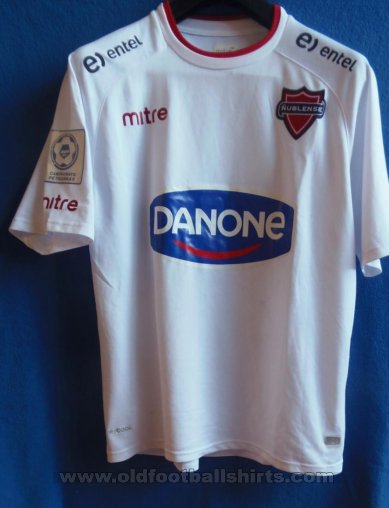 Nublense Away football shirt 2011