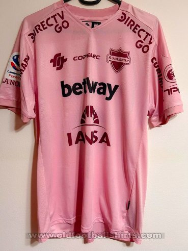 Nublense Special football shirt 2022