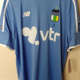 O\'Higgins Home football shirt 2015 sponsored by VTR