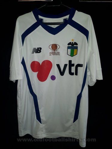 O\'Higgins Away football shirt 2015