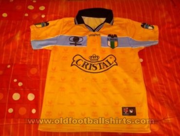 O\'Higgins Away football shirt 1999