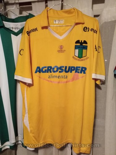 O\'Higgins Away football shirt 2011