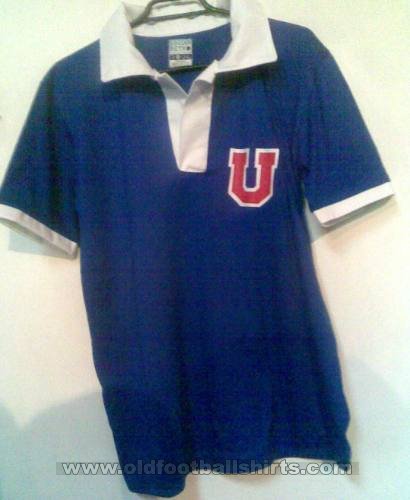 Universidad de Chile Home football shirt 1967 - 1976