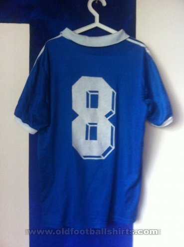 Universidad de Chile Home football shirt 1981 - 1982