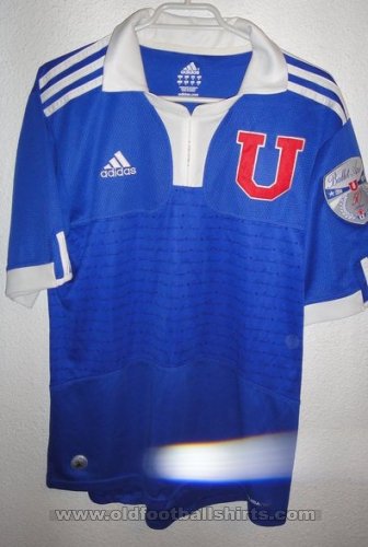 Universidad de Chile Home football shirt 2009