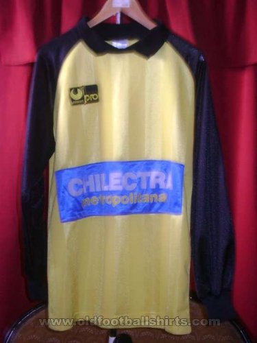Universidad de Chile Goalkeeper football shirt 1992 - ?