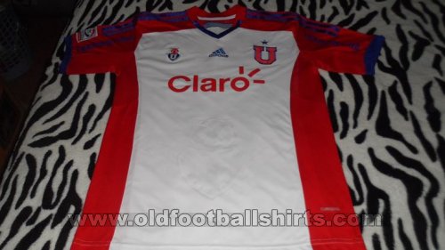 Universidad de Chile Away football shirt 2014