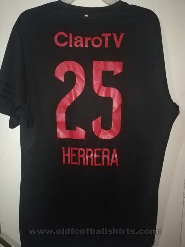 Universidad de Chile Goalkeeper football shirt 2016 - 2017