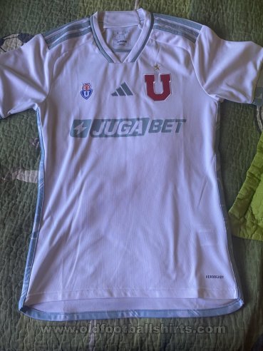 Universidad de Chile Away football shirt 2024