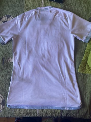 Universidad de Chile Away football shirt 2024