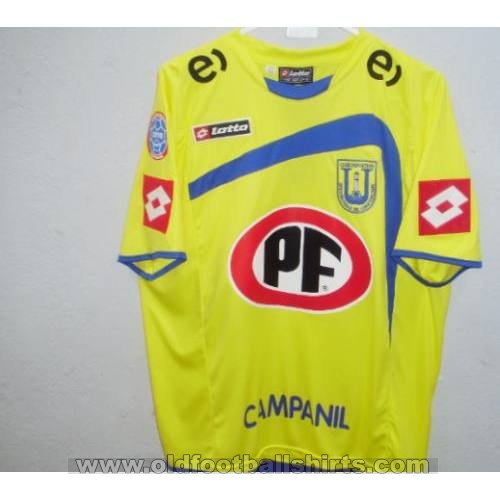 Universidad de Concepción Home football shirt 2010 - 2011