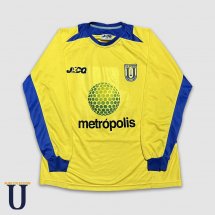 Universidad de Concepción Home football shirt 2003 - 2004 sponsored by Metropolis