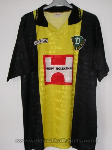 Dynamo Dresden Home football shirt 1996 - 1997