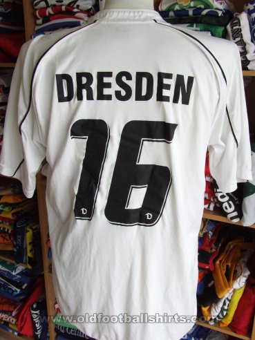 Dynamo Dresden Away football shirt 2008 - 2009