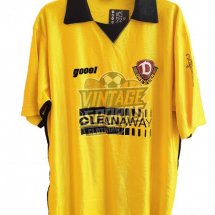 Dynamo Dresden Home camisa de futebol 2004 - 2005 sponsored by Cleanaway