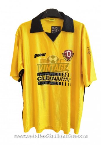 Dynamo Dresden Home football shirt 2004 - 2005