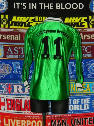 Dynamo Dresden Away football shirt 2009 - 2010