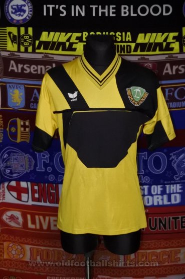 Dynamo Dresden Home football shirt 1989