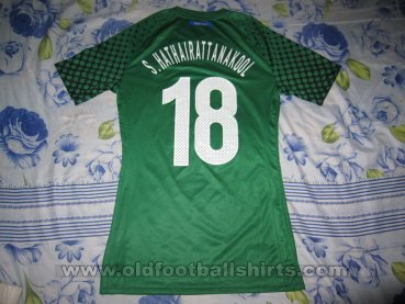 Thailand Goalkeeper football shirt 2011 - 2012