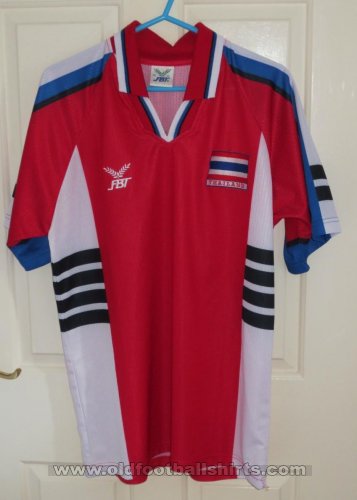 Thailand Home football shirt 2000 - 2001