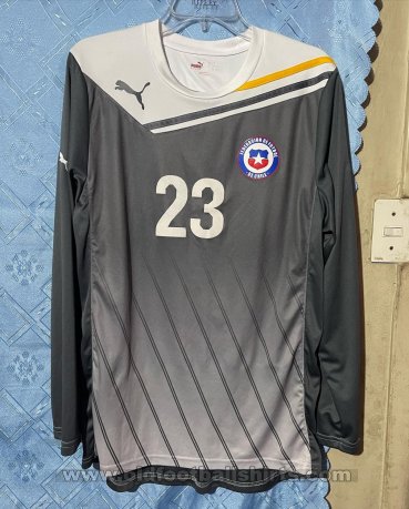 Chile Goalkeeper football shirt 2012