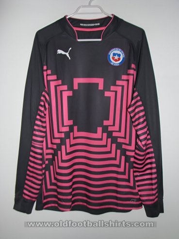 Chile Goalkeeper football shirt 2014 - 2015