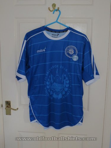 El Salvador Home football shirt 2009 - 2011