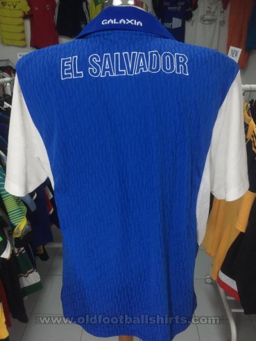 El Salvador Training/Leisure football shirt 2000 - ?