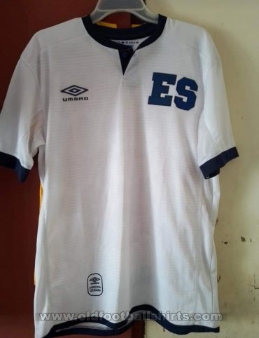 El Salvador Home football shirt 2021 - 2022