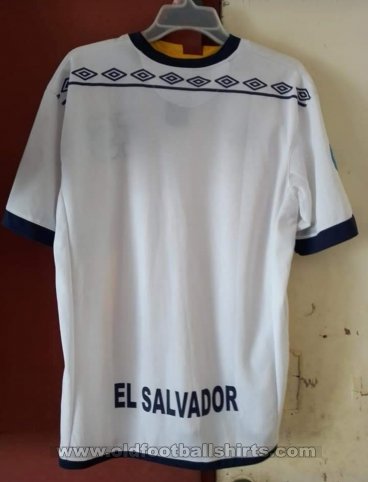 El Salvador Home football shirt 2021 - 2022