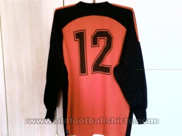 Hungary Goalkeeper football shirt 2001
