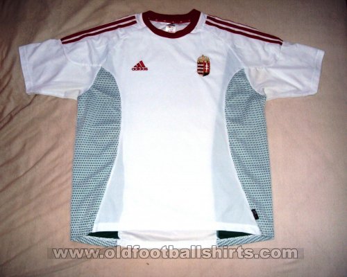 Hungary Away football shirt 2002 - 2004