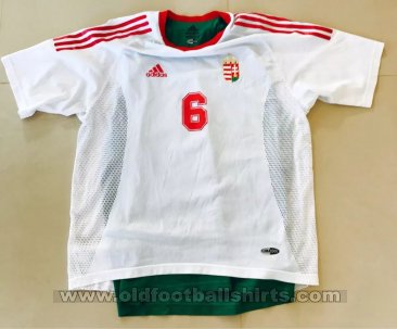 Hungary Away football shirt 2002 - 2004