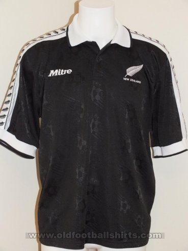 New Zealand Away football shirt 1997