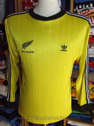 New Zealand Goalkeeper football shirt (unknown year)