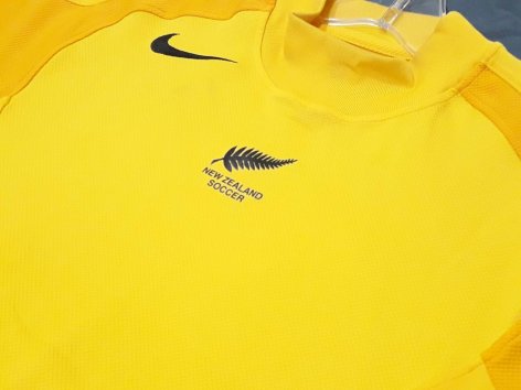 New Zealand Goalkeeper football shirt 2004 - 2006