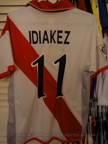 Rayo Vallecano Home voetbalshirt  2004 - 2005