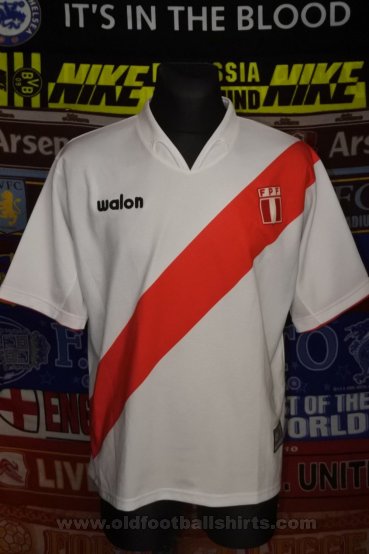 Peru Home football shirt 2004 - 2006
