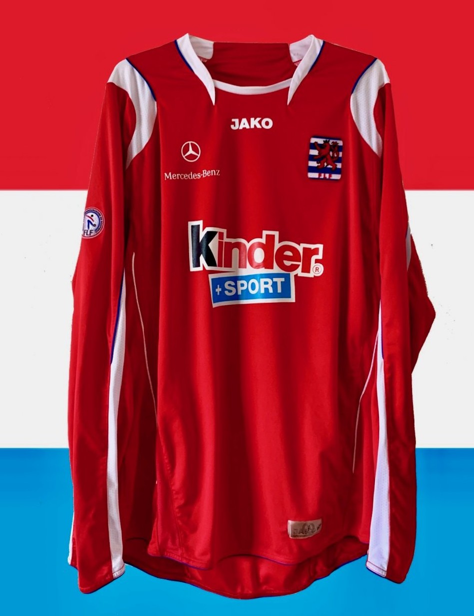Maillot Vintage 2010/11 Luxembourg Extérieur (XL) Authentique