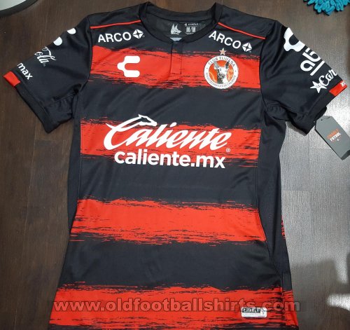 Club Tijuana Home football shirt 2018 - 2019